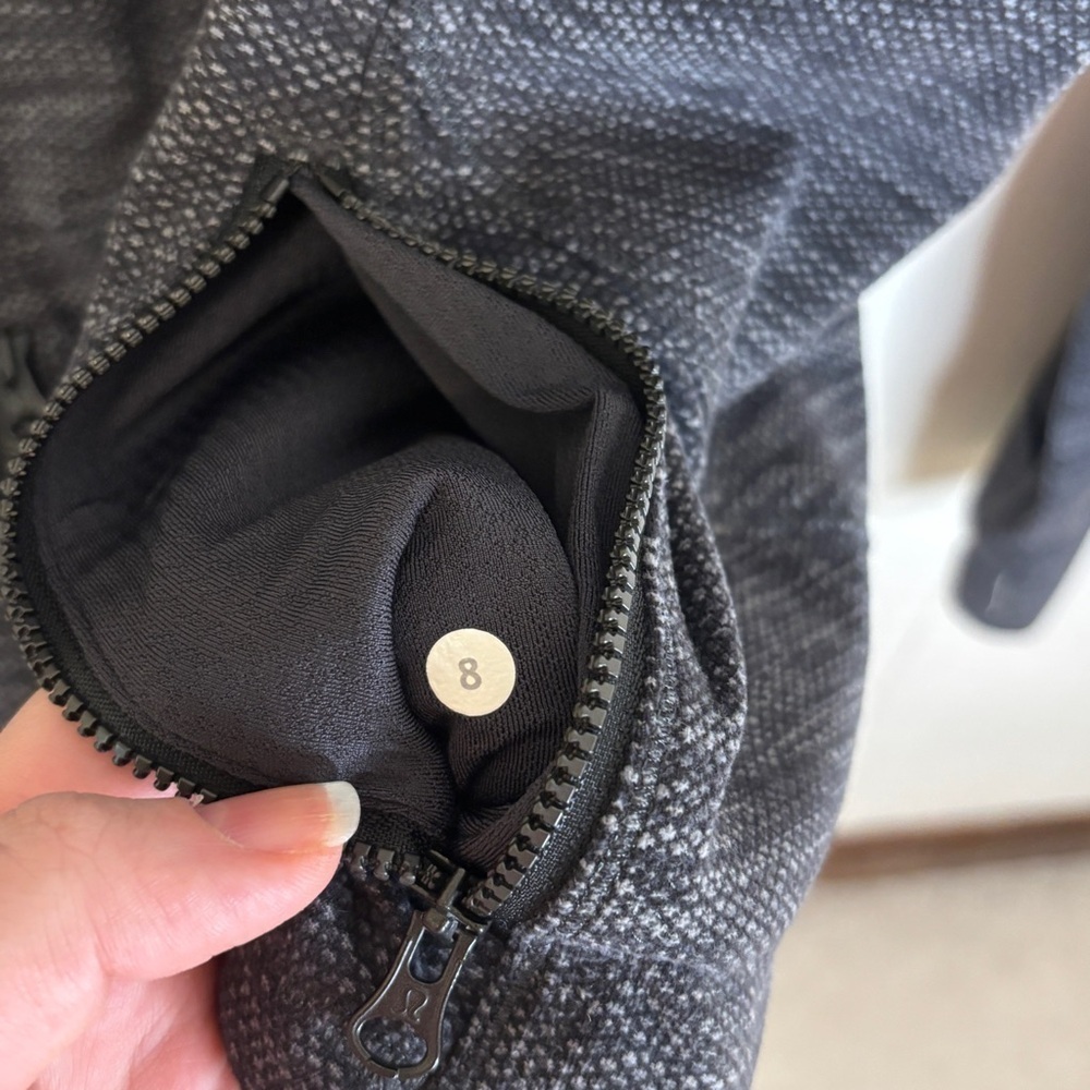 Lululemon Black Forme Jacket Size 8 - Picture 12 of 13
